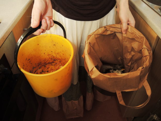 domácnost bez odpadu, méně odpadu, zero waste, minimalismus, postřehy, marcela sobotová, domácnost, odpad
